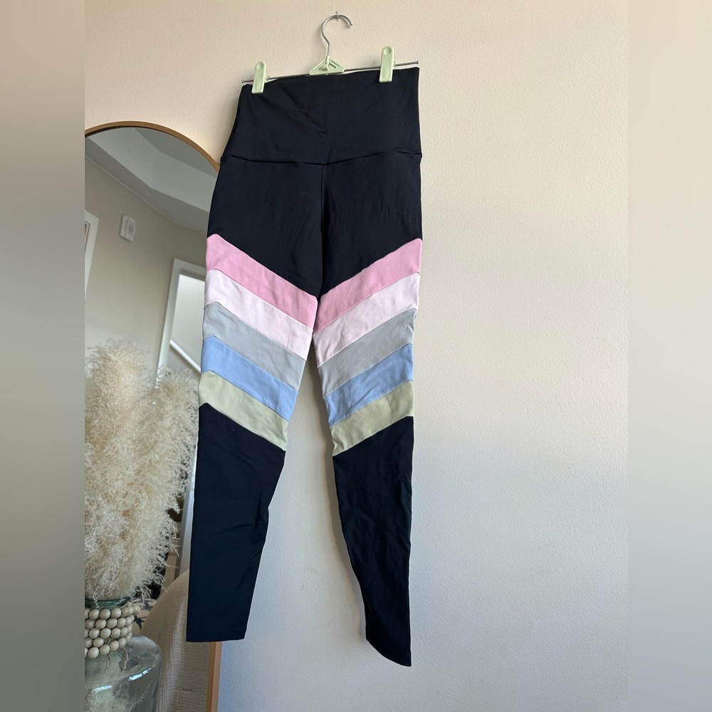 Port de Bras Leggings
